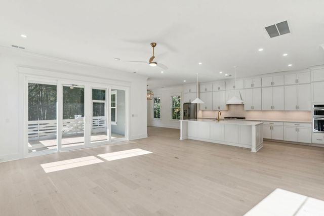 1127 Hamlin Road, Mount Pleasant, SC 29466