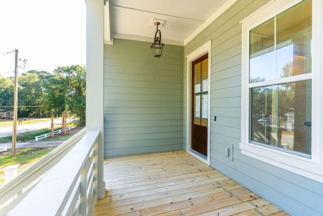 1127 Hamlin Road, Mount Pleasant, SC 29466