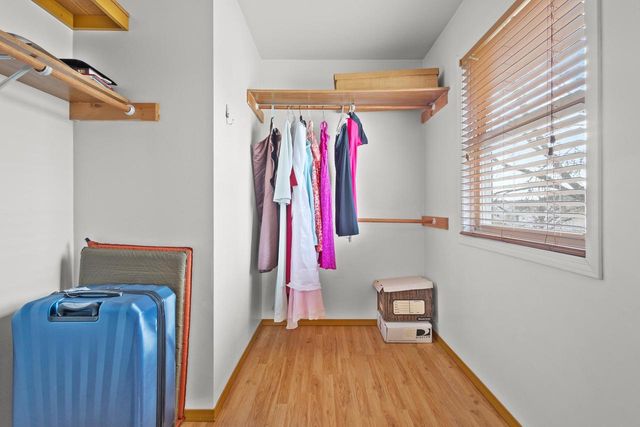 1955 W BARABOO CIRCLE, De Pere, WI 54115