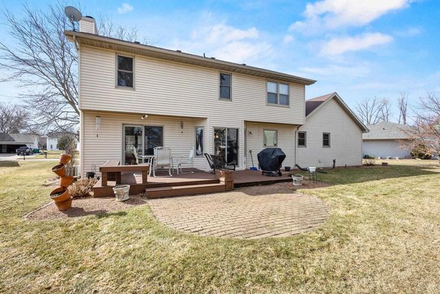 1955 W BARABOO CIRCLE, De Pere, WI 54115