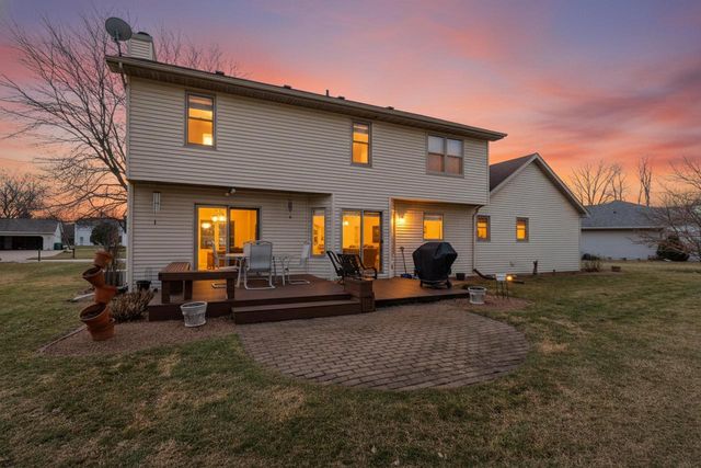 1955 W BARABOO CIRCLE, De Pere, WI 54115