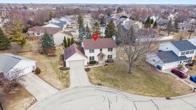 1955 W BARABOO CIRCLE, De Pere, WI 54115