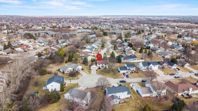 1955 W BARABOO CIRCLE, De Pere, WI 54115