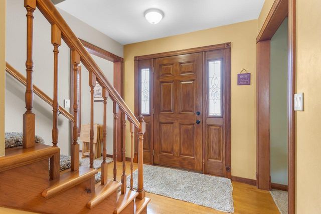 1955 W BARABOO CIRCLE, De Pere, WI 54115