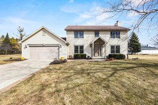 1955 W BARABOO CIRCLE, De Pere, WI 54115