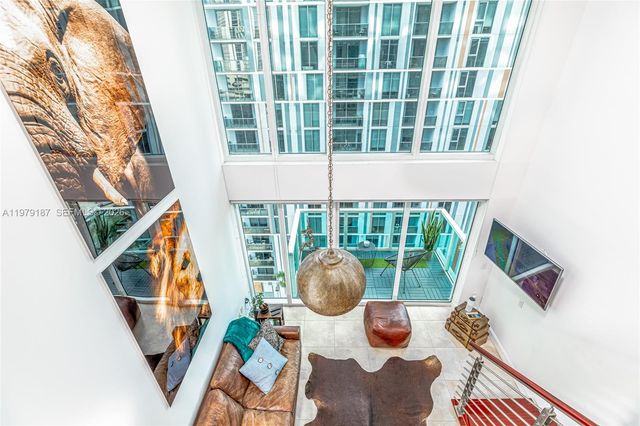 41 SE 5th St 706, Miami, FL 33131