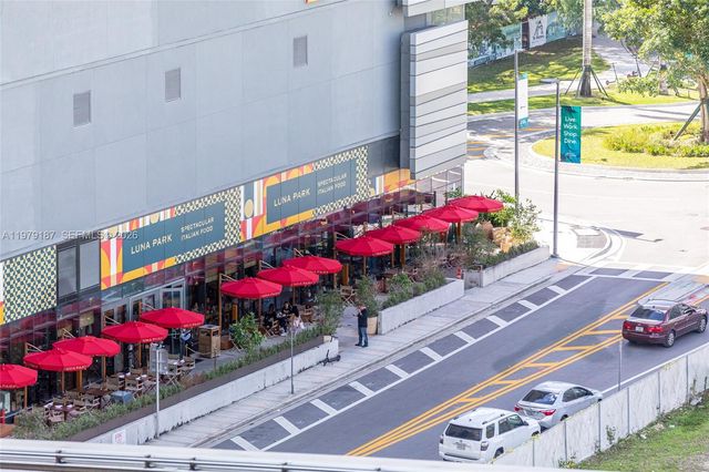 41 SE 5th St 706, Miami, FL 33131