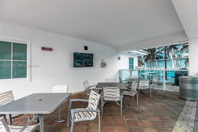 41 SE 5th St 706, Miami, FL 33131