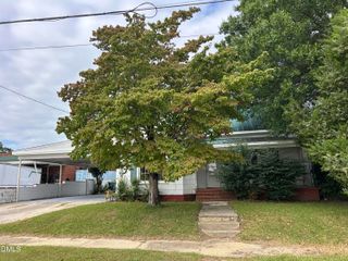 209 E Harnett Street, Dunn, NC 28334