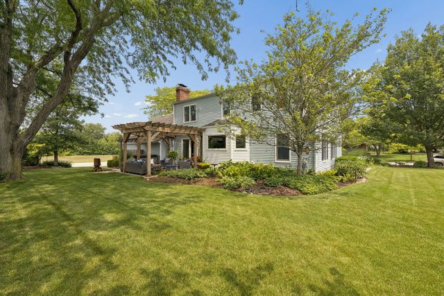 102 Azalea Road, Frankfort, IL 60423