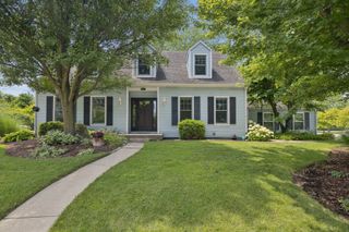 102 Azalea Road, Frankfort, IL 60423