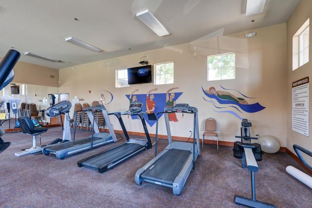 860 Fritz Dr, Los Banos, CA 93635