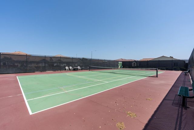 860 Fritz Dr, Los Banos, CA 93635