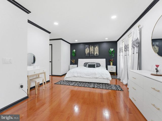 101 WEATHERHILL CT, Hainesport, NJ 08036