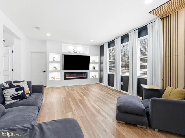 101 WEATHERHILL CT, Hainesport, NJ 08036