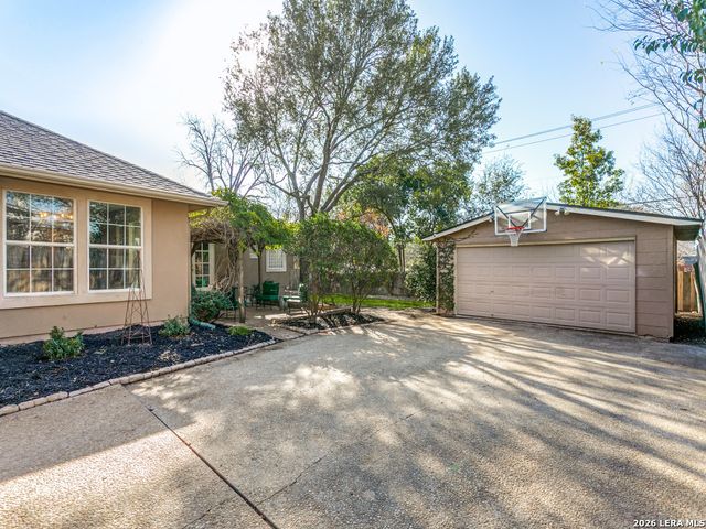 748 Eventide, Terrell Hills, TX 78209
