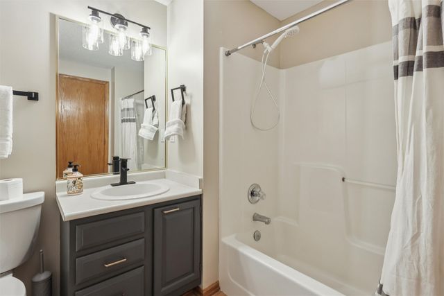 2531 Patricia Drive, Urbandale, IA 50322