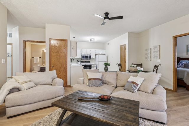 2531 Patricia Drive, Urbandale, IA 50322