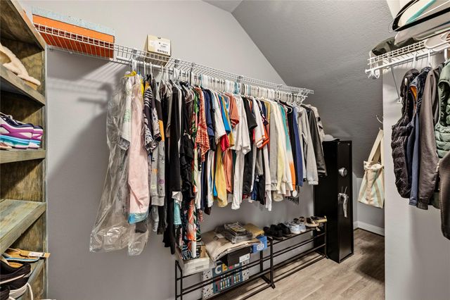 488 Mariners Drive, Kemah, TX 77565