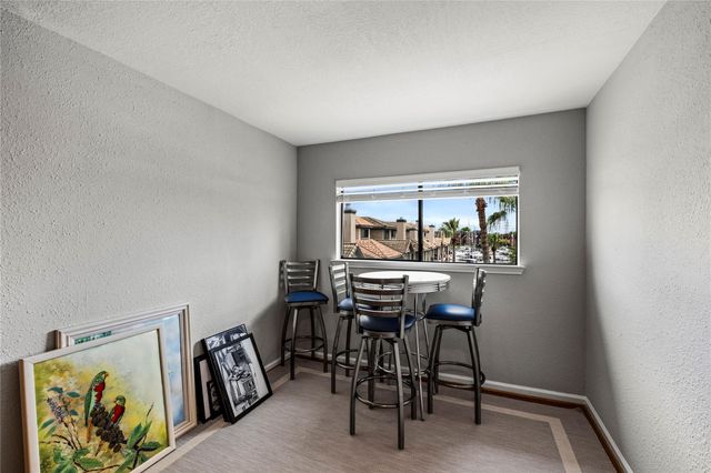 488 Mariners Drive, Kemah, TX 77565