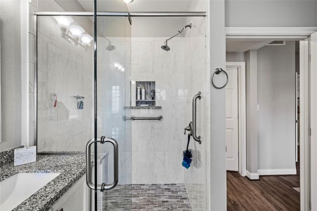 488 Mariners Drive, Kemah, TX 77565