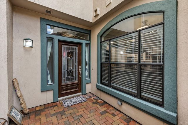 488 Mariners Drive, Kemah, TX 77565
