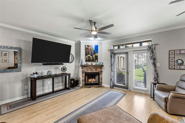 488 Mariners Drive, Kemah, TX 77565
