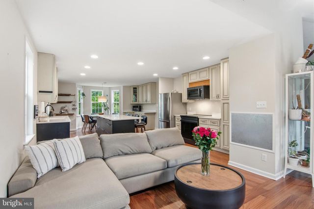 18708 YORK RD, Parkton, MD 21120