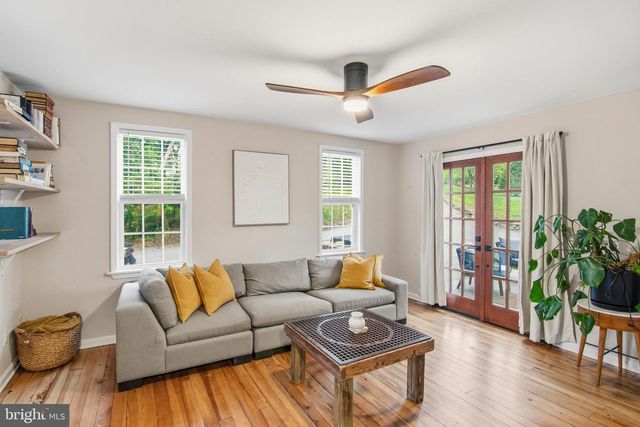 18708 YORK RD, Parkton, MD 21120