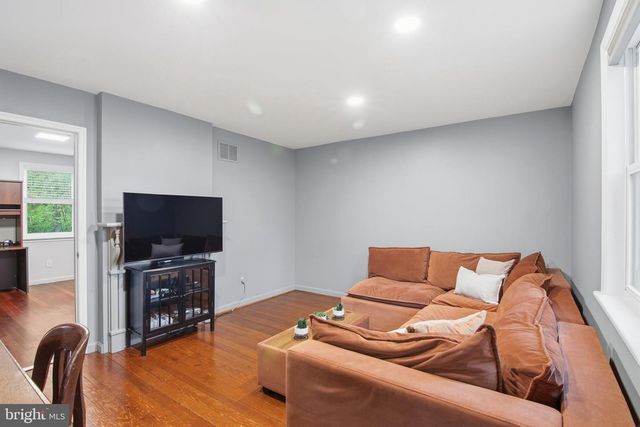18708 YORK RD, Parkton, MD 21120