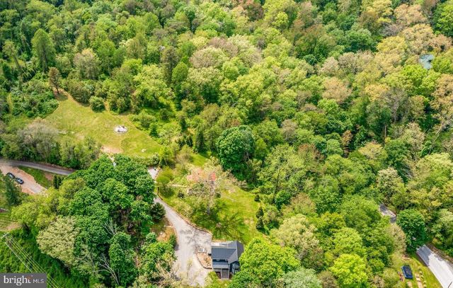 18708 YORK RD, Parkton, MD 21120
