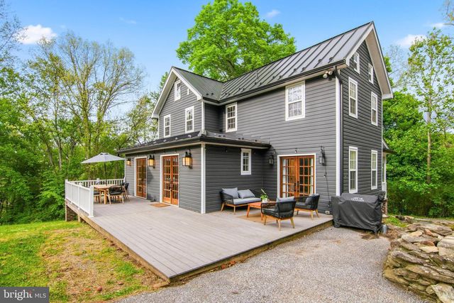 18708 YORK RD, Parkton, MD 21120