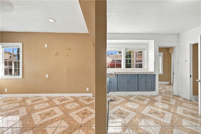 1836 E 71st, Los Angeles, CA 90001