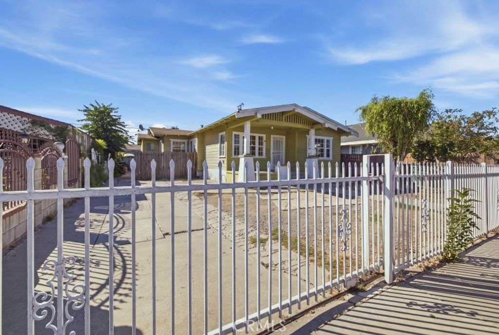 1836 E 71st, Los Angeles, CA 90001