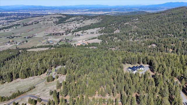 6707 E Sagewood Ln, Spokane, WA 99223