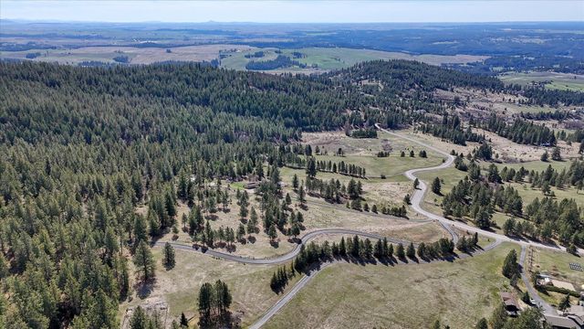 6707 E Sagewood Ln, Spokane, WA 99223