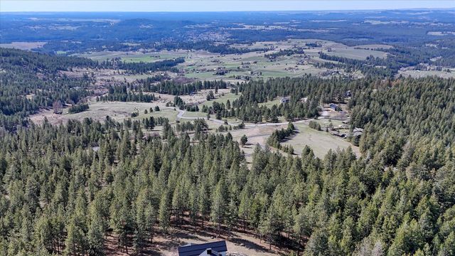 6707 E Sagewood Ln, Spokane, WA 99223