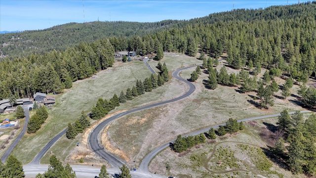 6707 E Sagewood Ln, Spokane, WA 99223