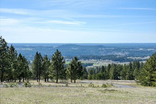 6707 E Sagewood Ln, Spokane, WA 99223