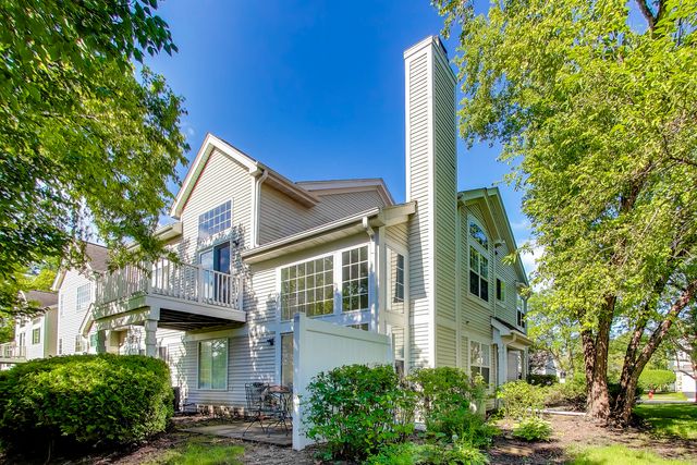 1160 Bristol Lane, Buffalo Grove, IL 60089