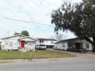 405 & 409 Chaparral St, Alice, TX 78332