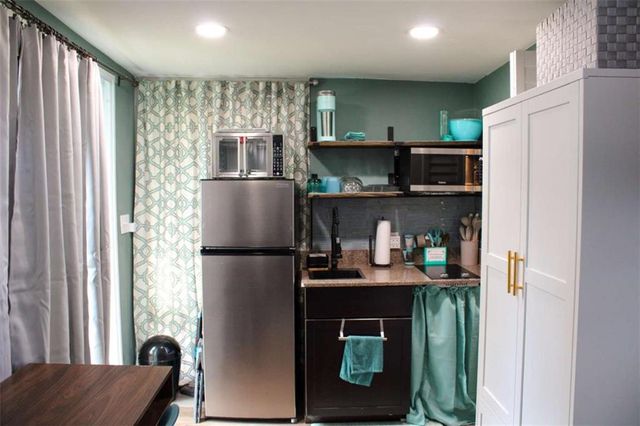 2732 River Tree Drive, Decatur, GA 30034