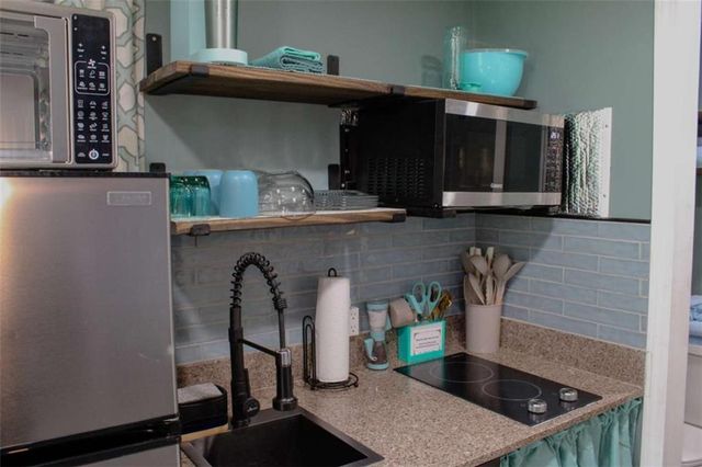 2732 River Tree Drive, Decatur, GA 30034