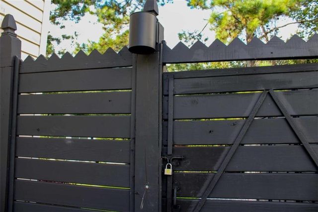 2732 River Tree Drive, Decatur, GA 30034