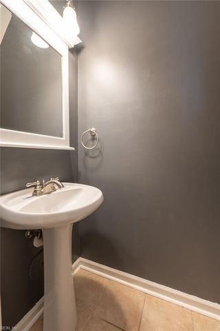 518 Whisper WALK, Chesapeake, VA 23322