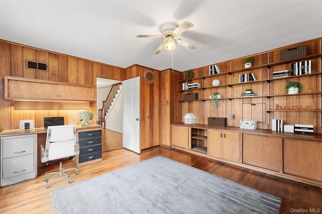 285 Old Colony Road, Hartsdale, NY 10530