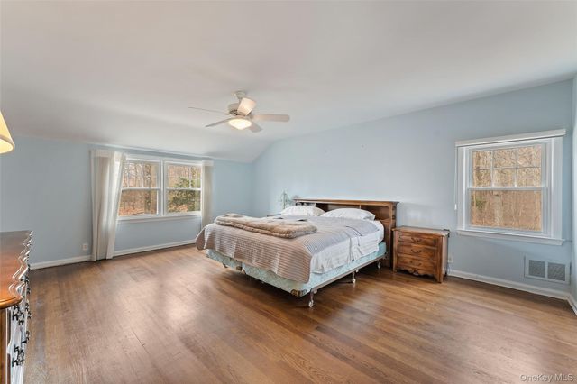 285 Old Colony Road, Hartsdale, NY 10530