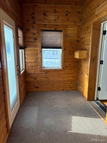 510 Division Street, Hurley, WI 54534