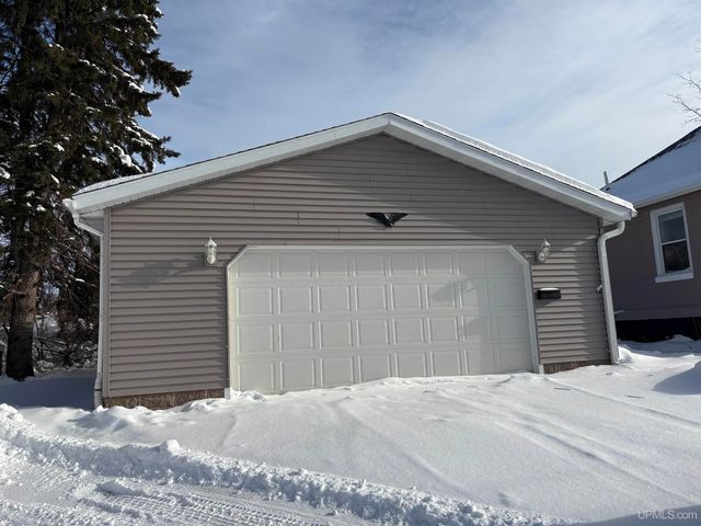 510 Division Street, Hurley, WI 54534