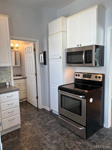 510 Division Street, Hurley, WI 54534